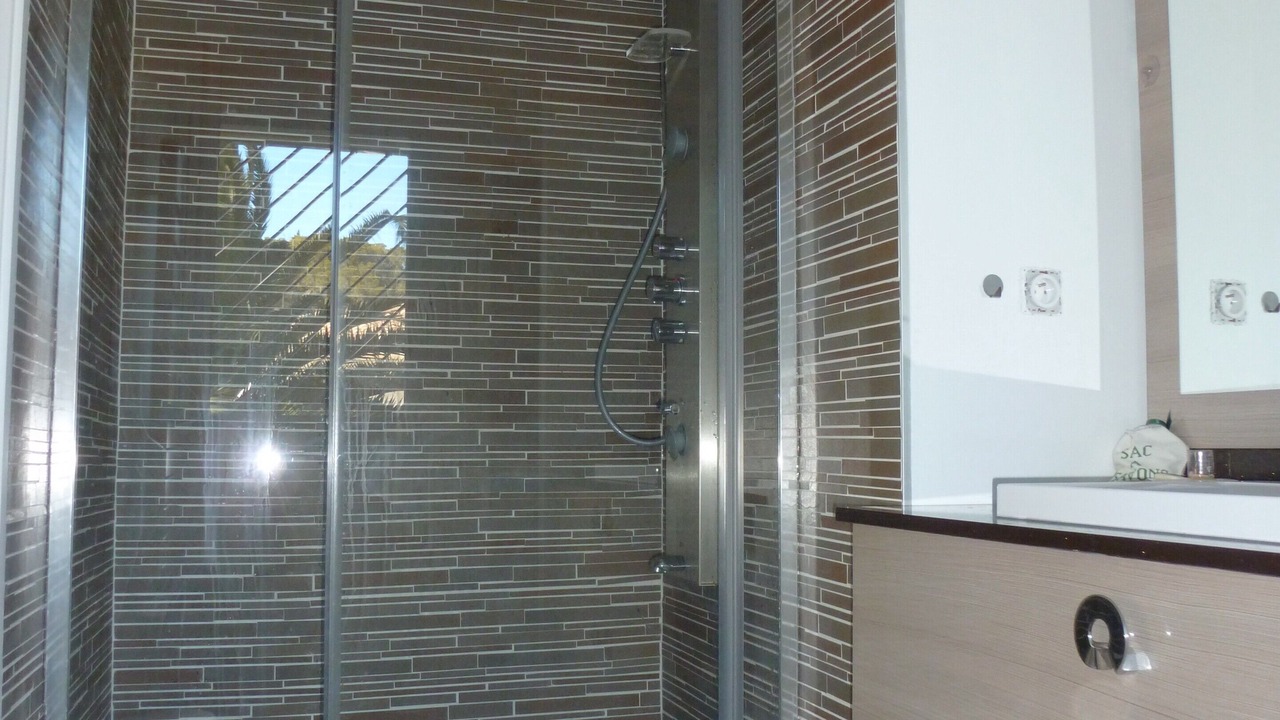 Photo of Bathroom in Boulouris-sur-Mer