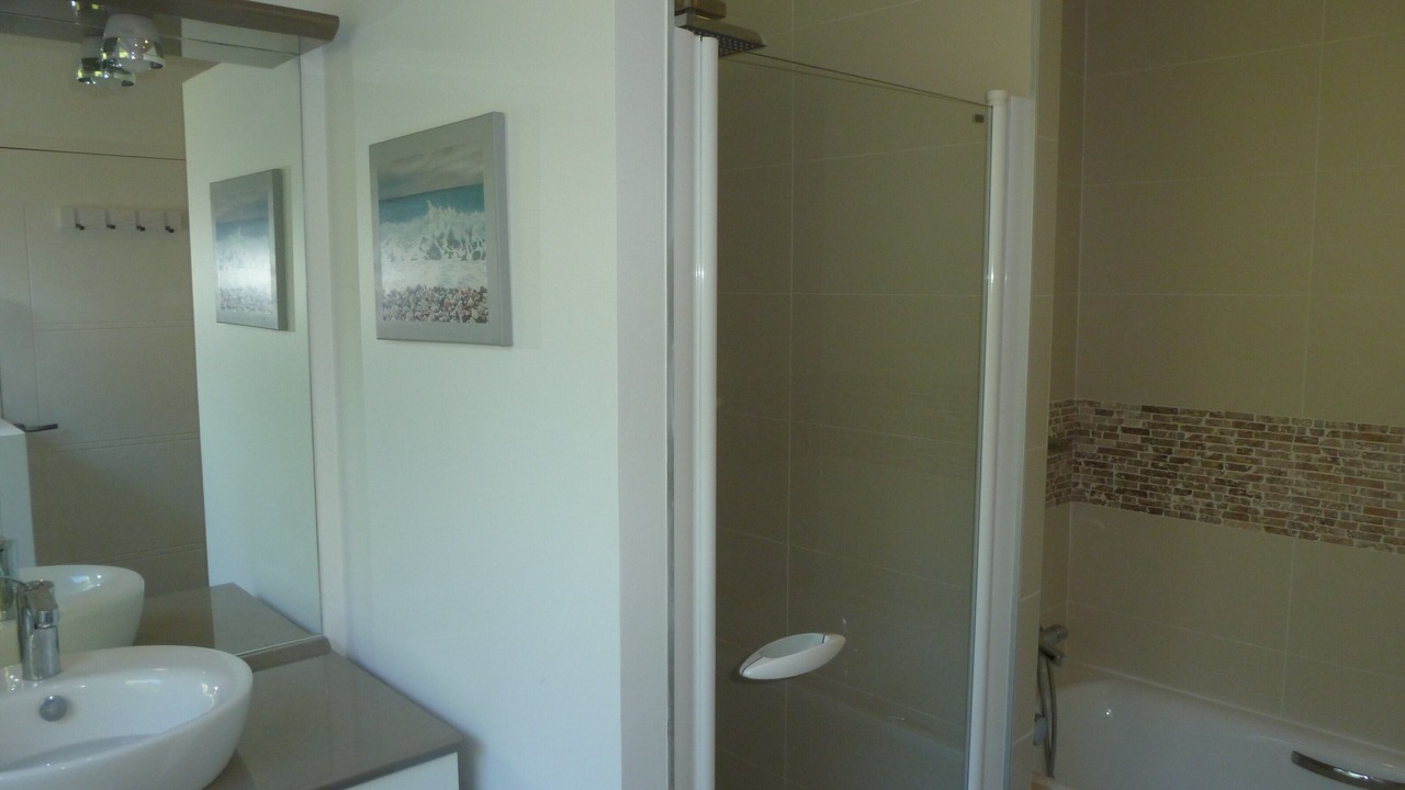 Photo of Bathroom in Boulouris-sur-Mer