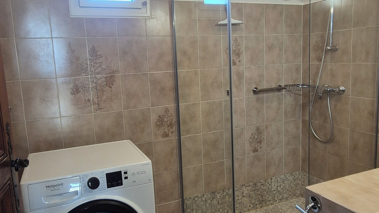Photo of Bathroom in Saint-Martin-du-Var