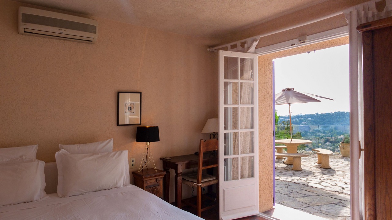 Photo of Bedroom in Le Cannet
