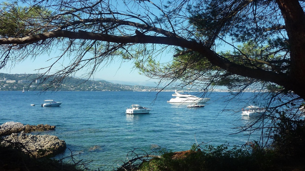 Photo of Others in La Croix des Gardes