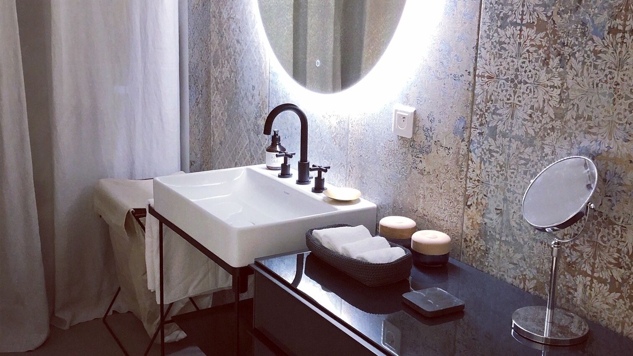 Photo of Bathroom in Old Town