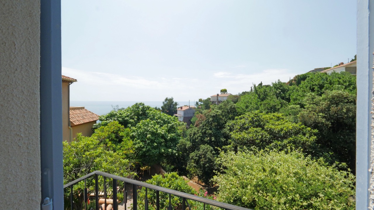 Photo of Outdoor in Espero-Pax