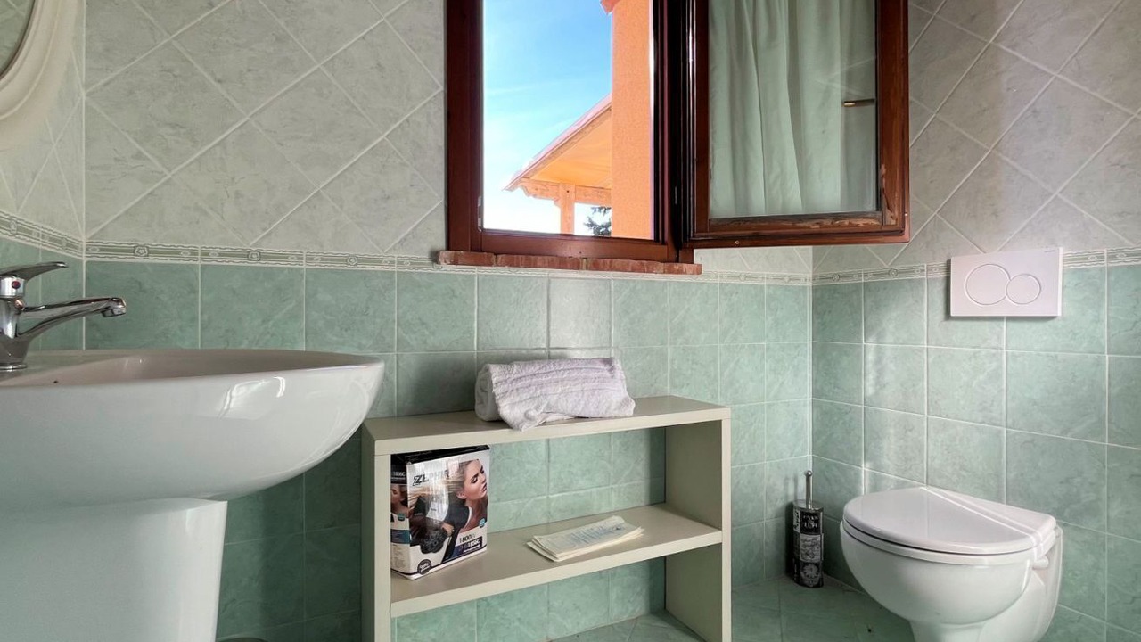 Photo of Bathroom in Lajatico