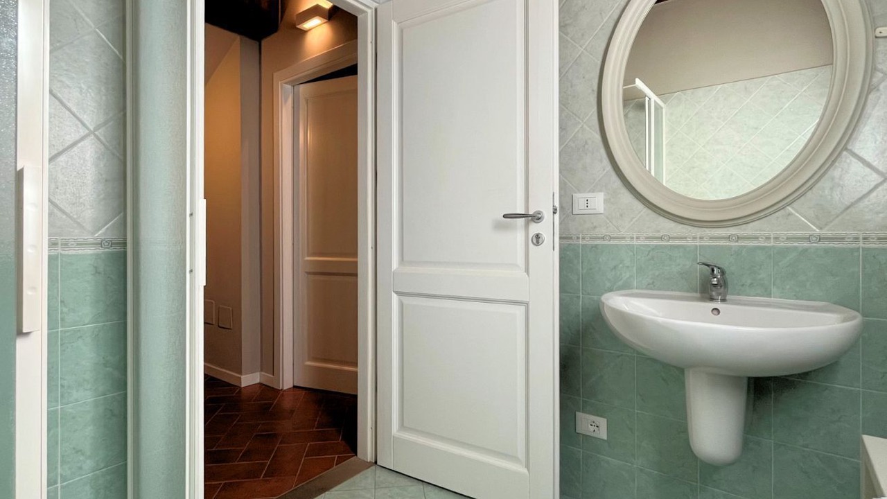 Photo of Bathroom in Lajatico