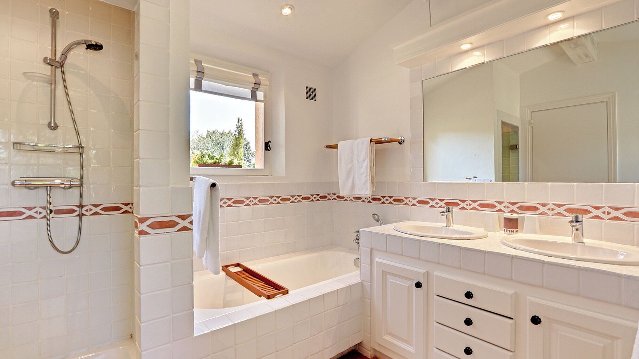 Photo of Bathroom in La Croix-Valmer