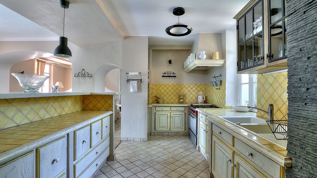 Photo of Kitchen in La Roquette-sur-Siagne