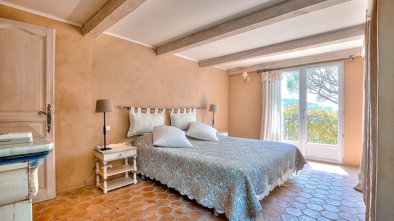 Photo of Bedroom in La Roquette-sur-Siagne