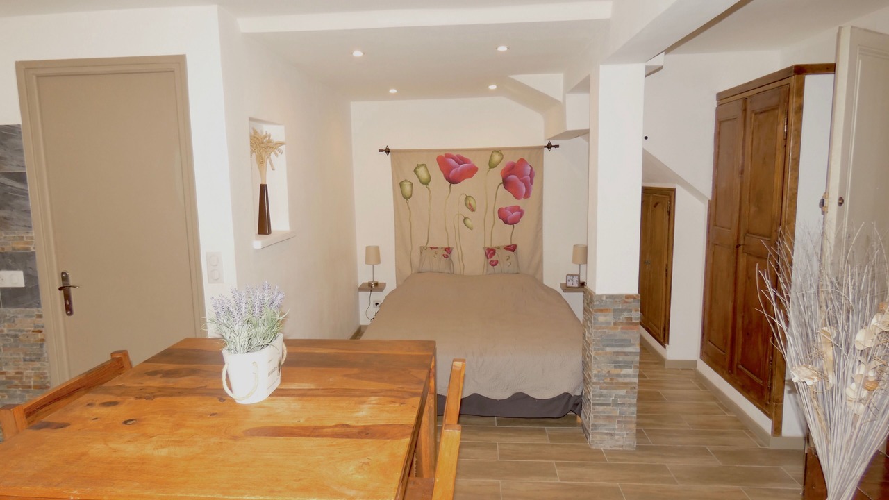 Photo of Bedroom in Antibes Old Town