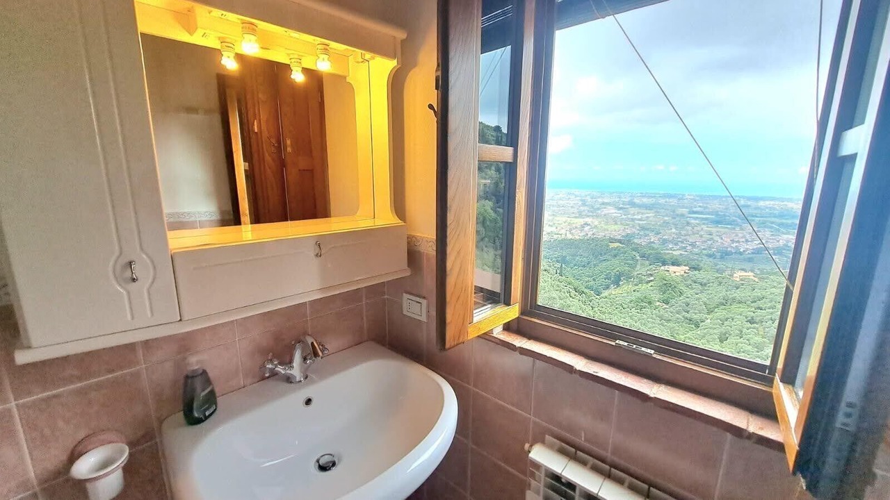 Photo of Bathroom in Santa Lucia