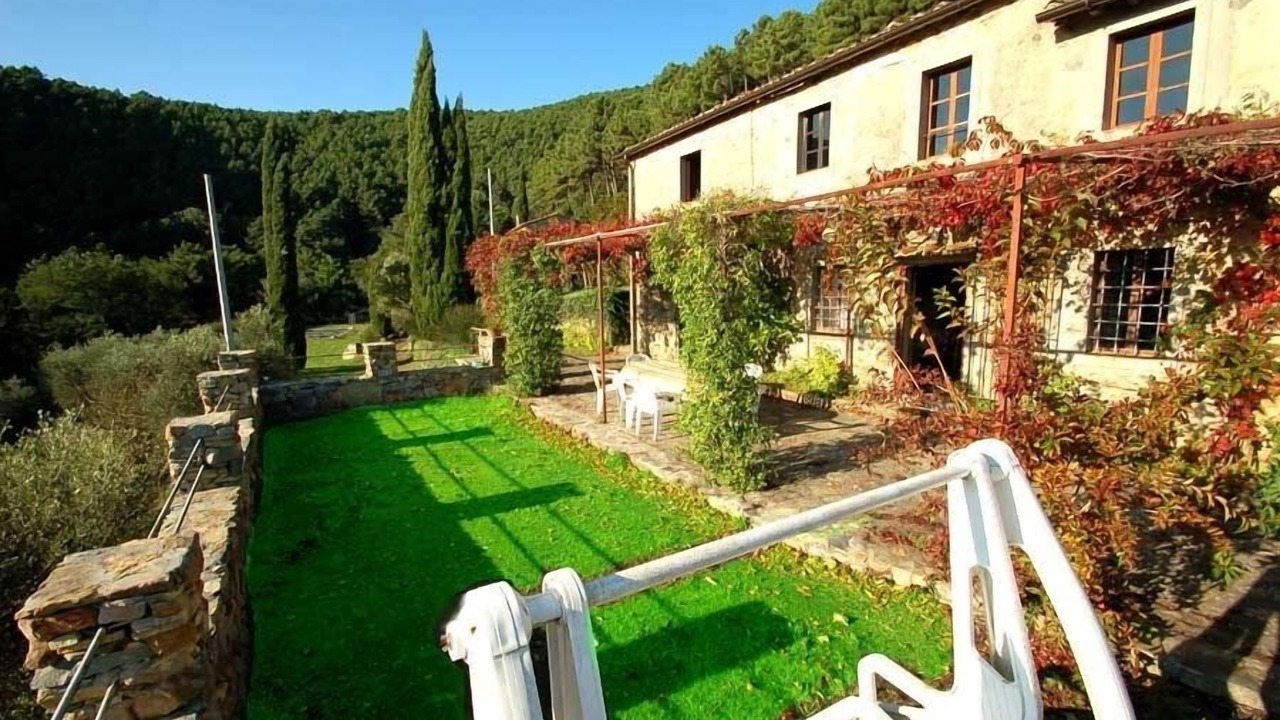 Photo of Outdoor in Buti
