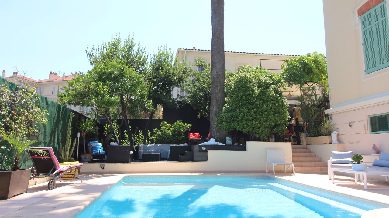 Photo of Outdoor in Riou - Petit Juas - Av de Grasse