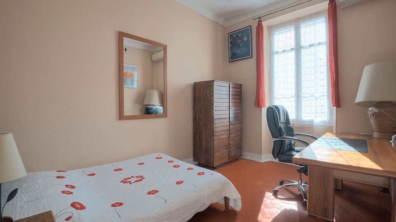 Photo of Bedroom in Riou - Petit Juas - Av de Grasse