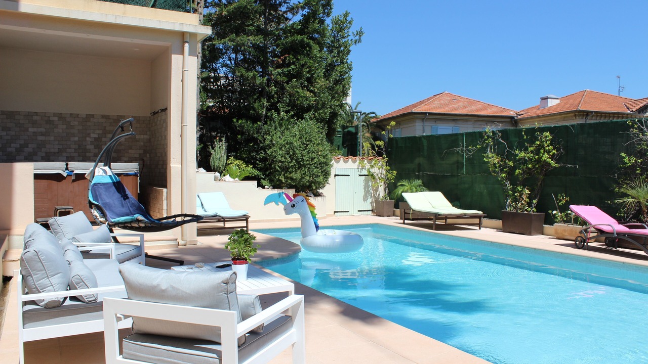 Photo of Outdoor in Riou - Petit Juas - Av de Grasse