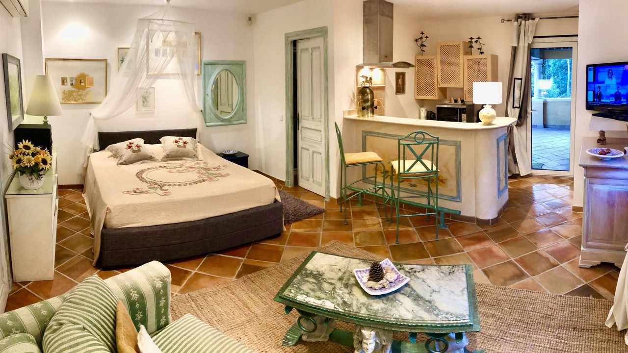 Photo of Bedroom in Theoule-sur-Mer