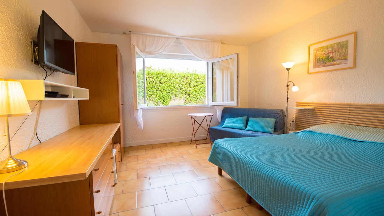 Photo of Bedroom in Plaine de la Brague