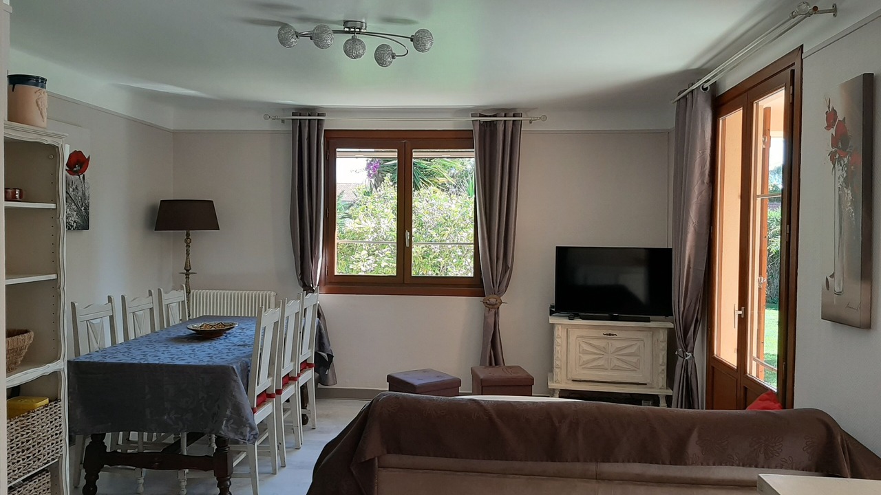 Photo of Livingroom in Cannes La Bocca