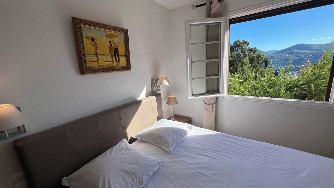 Photo of Bedroom in Aspremont