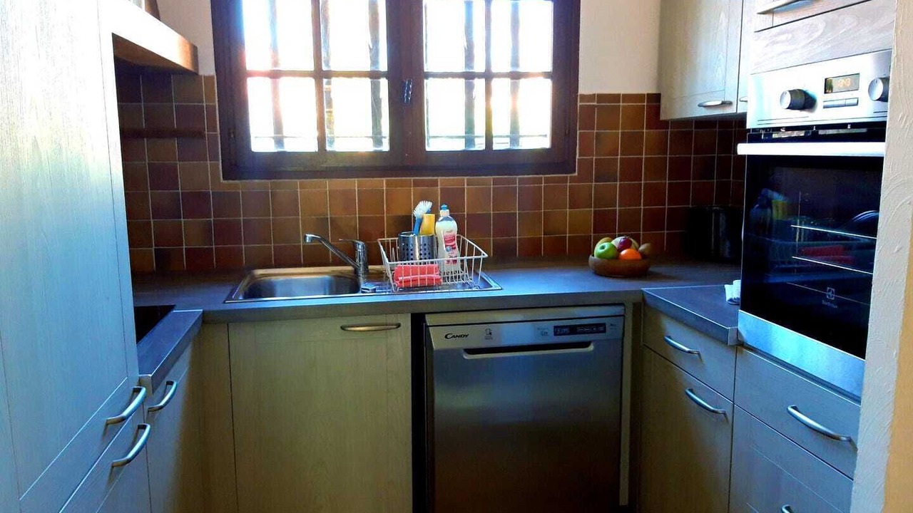 Photo of Kitchen in Plage de la Garonnette