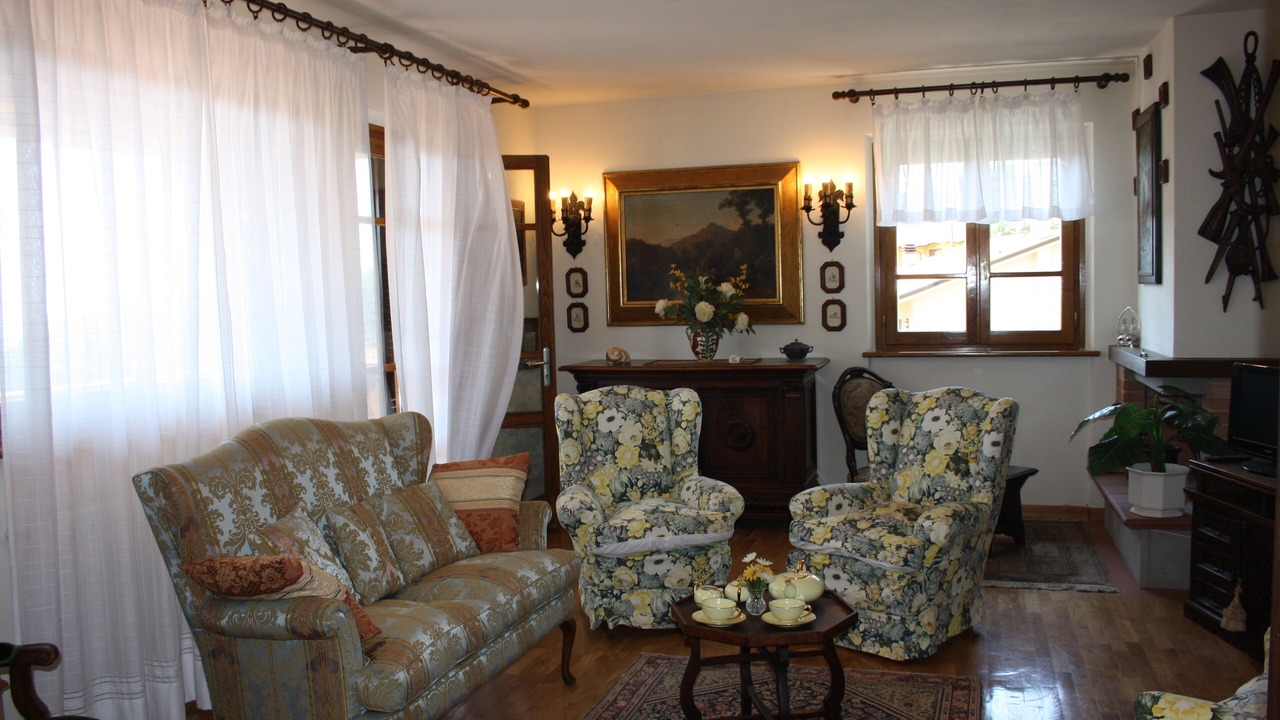 Photo of Livingroom in Corsanico-Bargecchia
