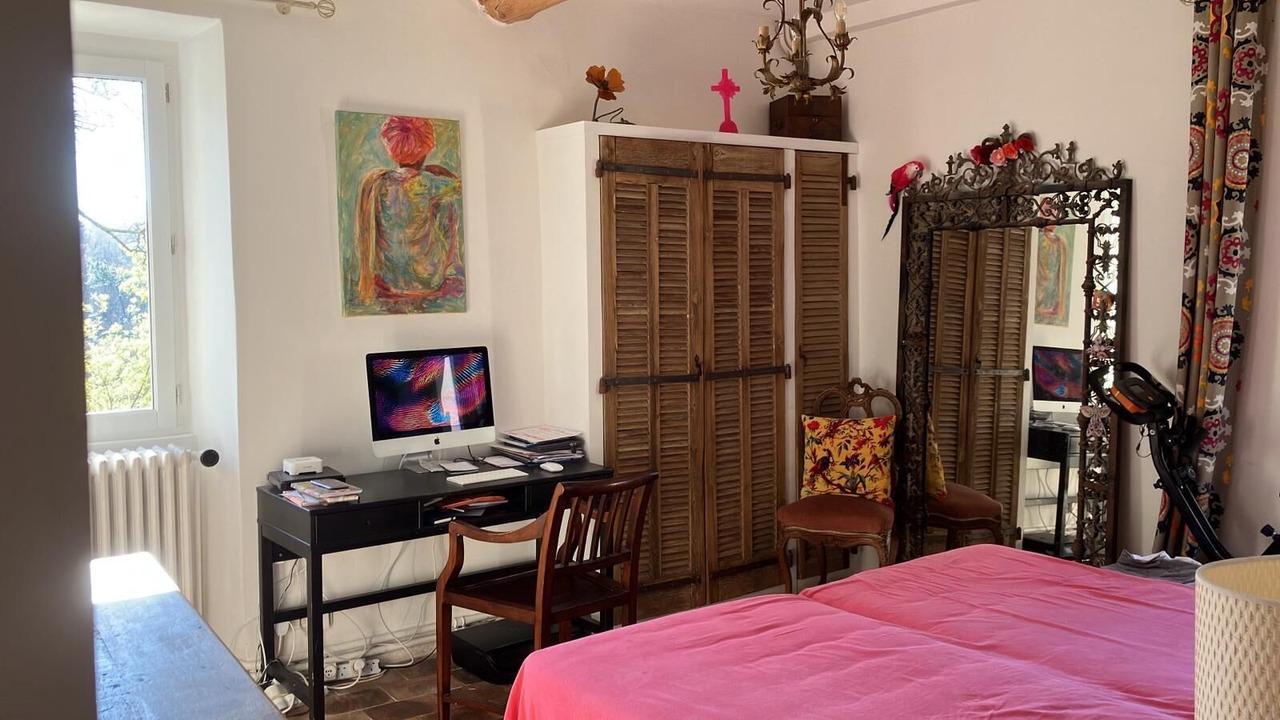 Photo of Bedroom in Contes