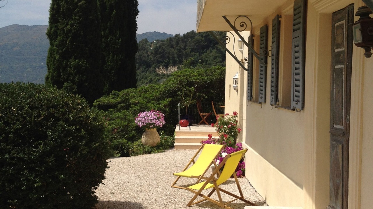 Photo of Outdoor in Contes