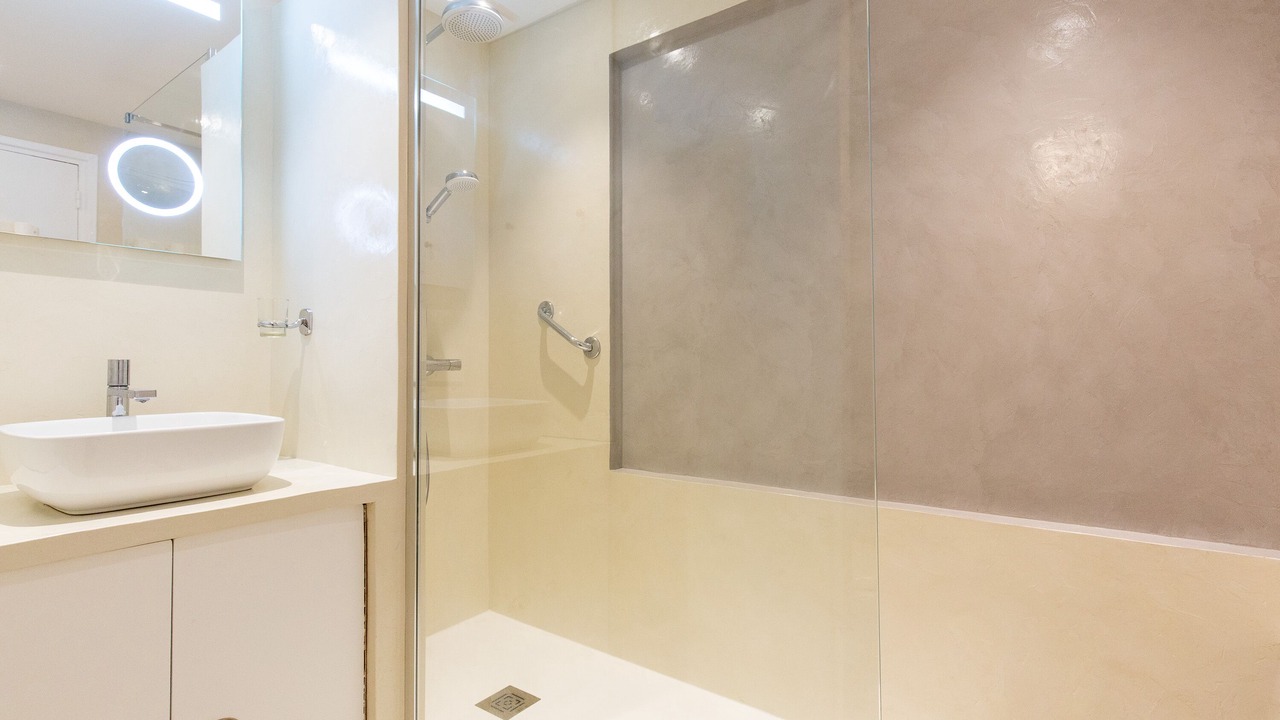 Photo of Bathroom in Cannes City Centre