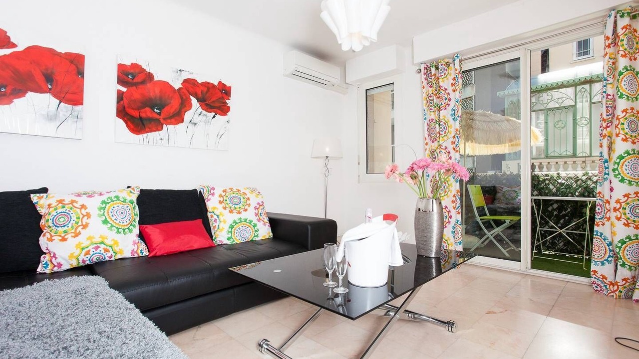 Photo of Livingroom in Cannes City Centre