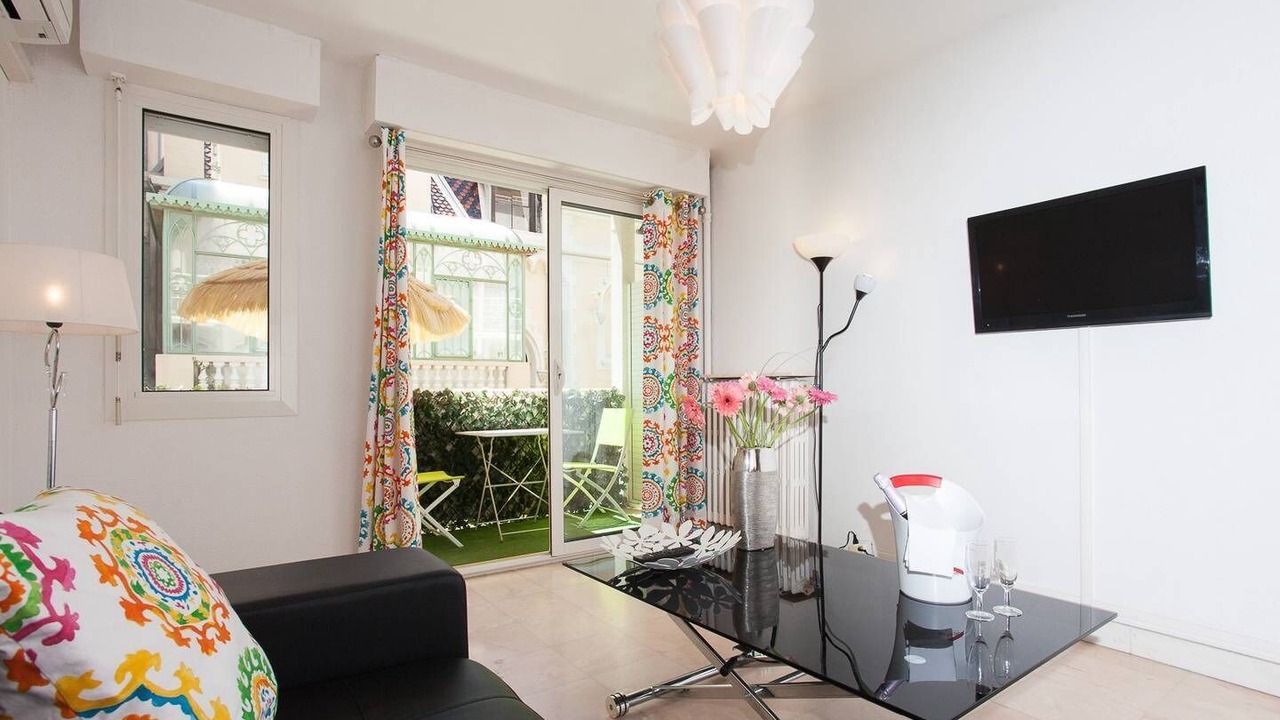 Photo of Livingroom in Cannes City Centre
