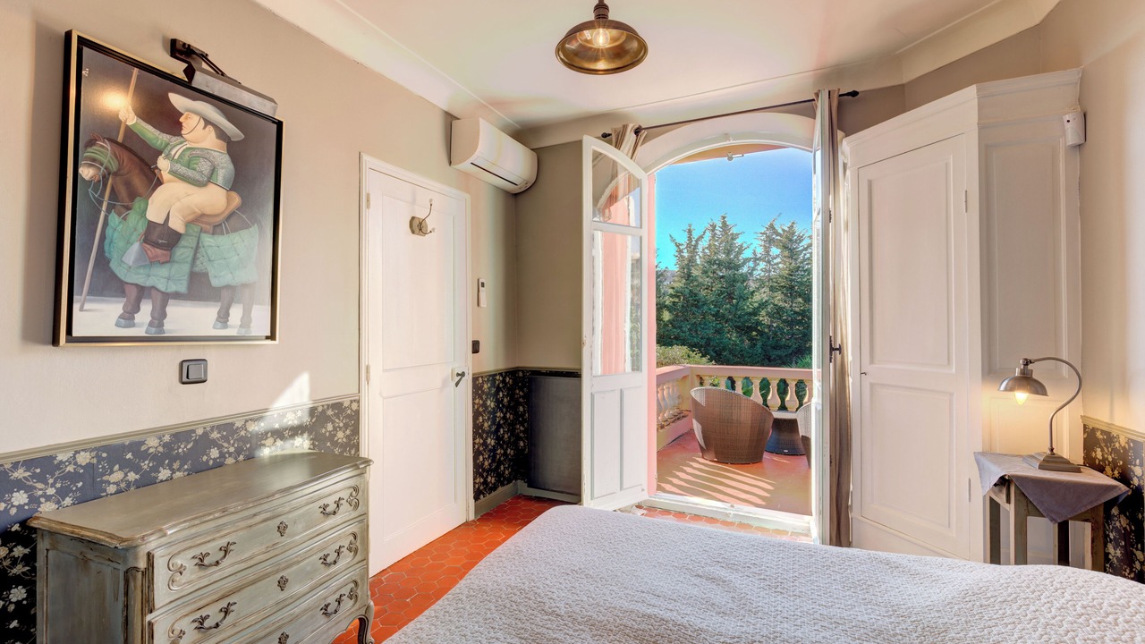 Photo of Bedroom in Plaine de la Brague
