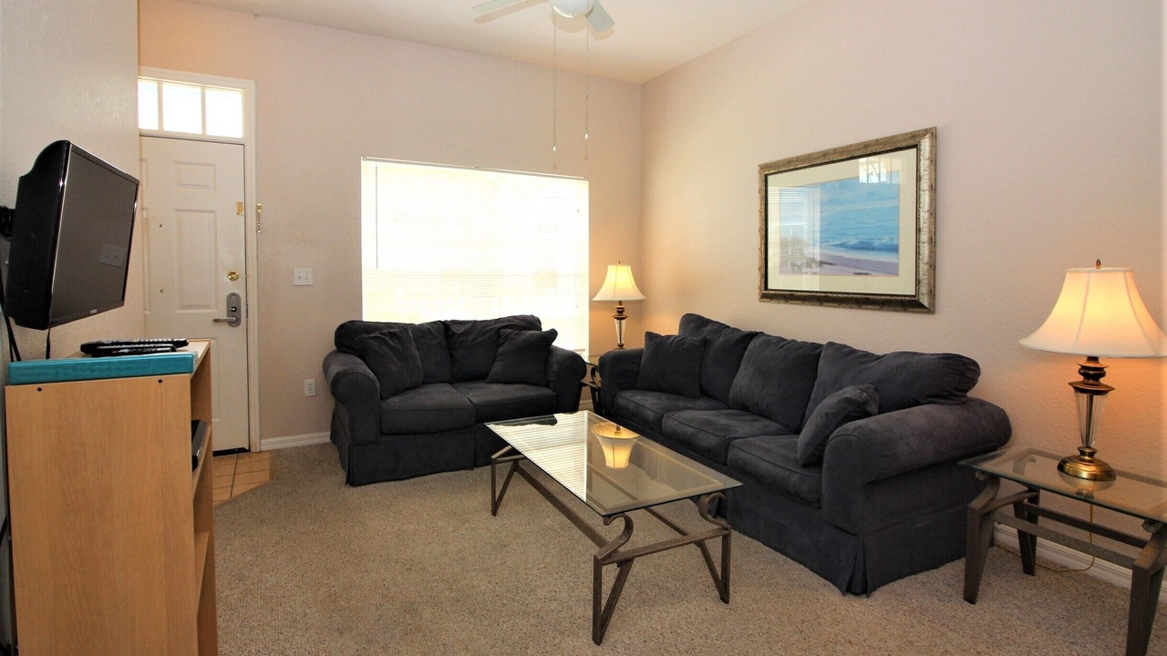 Photo of Livingroom in Venetian Bay Villages
