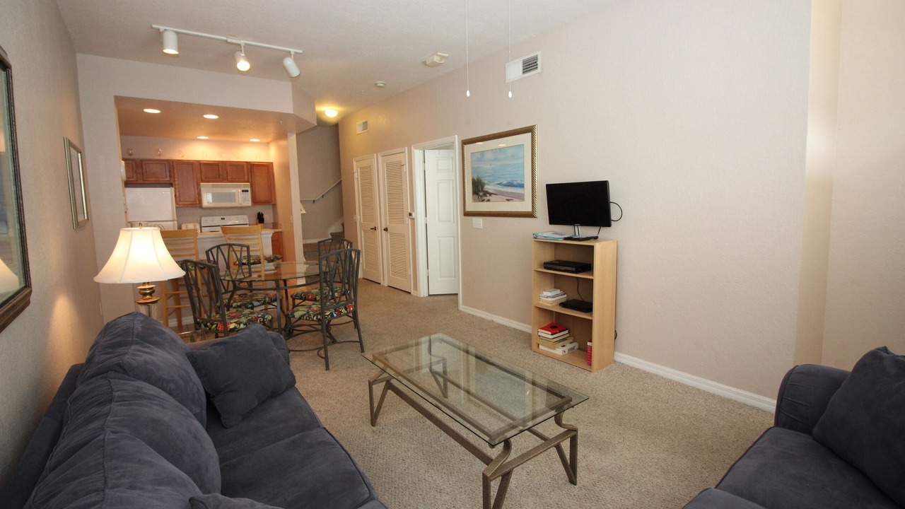 Photo of Livingroom in Venetian Bay Villages