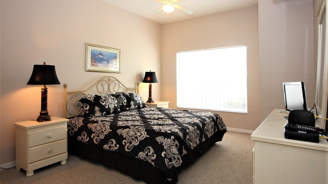 Photo of Bedroom in Venetian Bay Villages