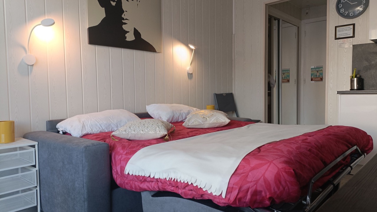 Photo of Bedroom in Cannes