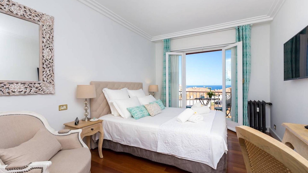 Photo of Bedroom in Beaulieu-sur-Mer