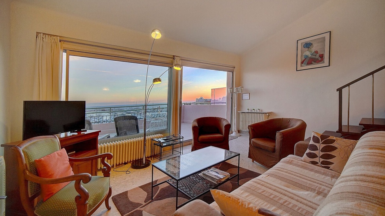 Photo of Livingroom in Cannes Old Town