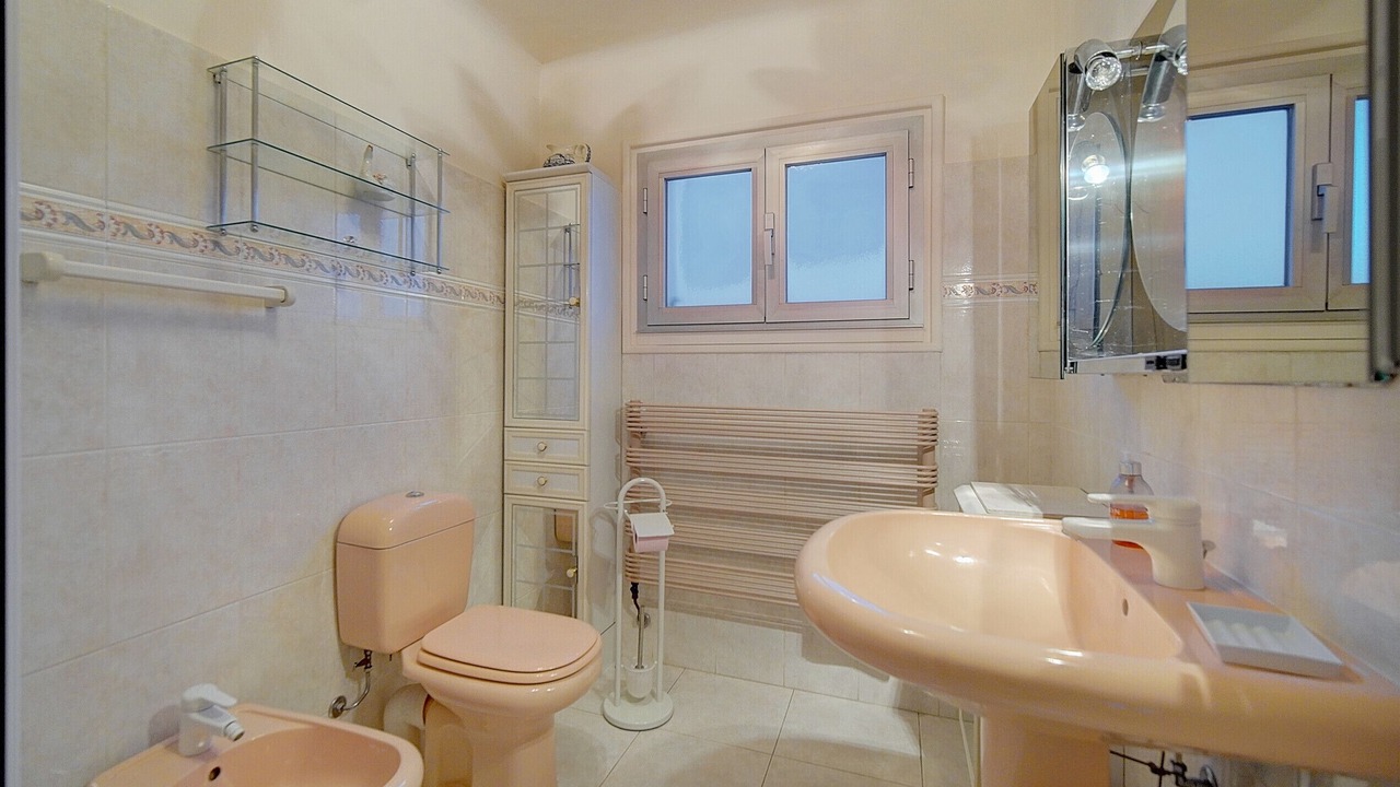 Photo of Bathroom in Cannes Old Town