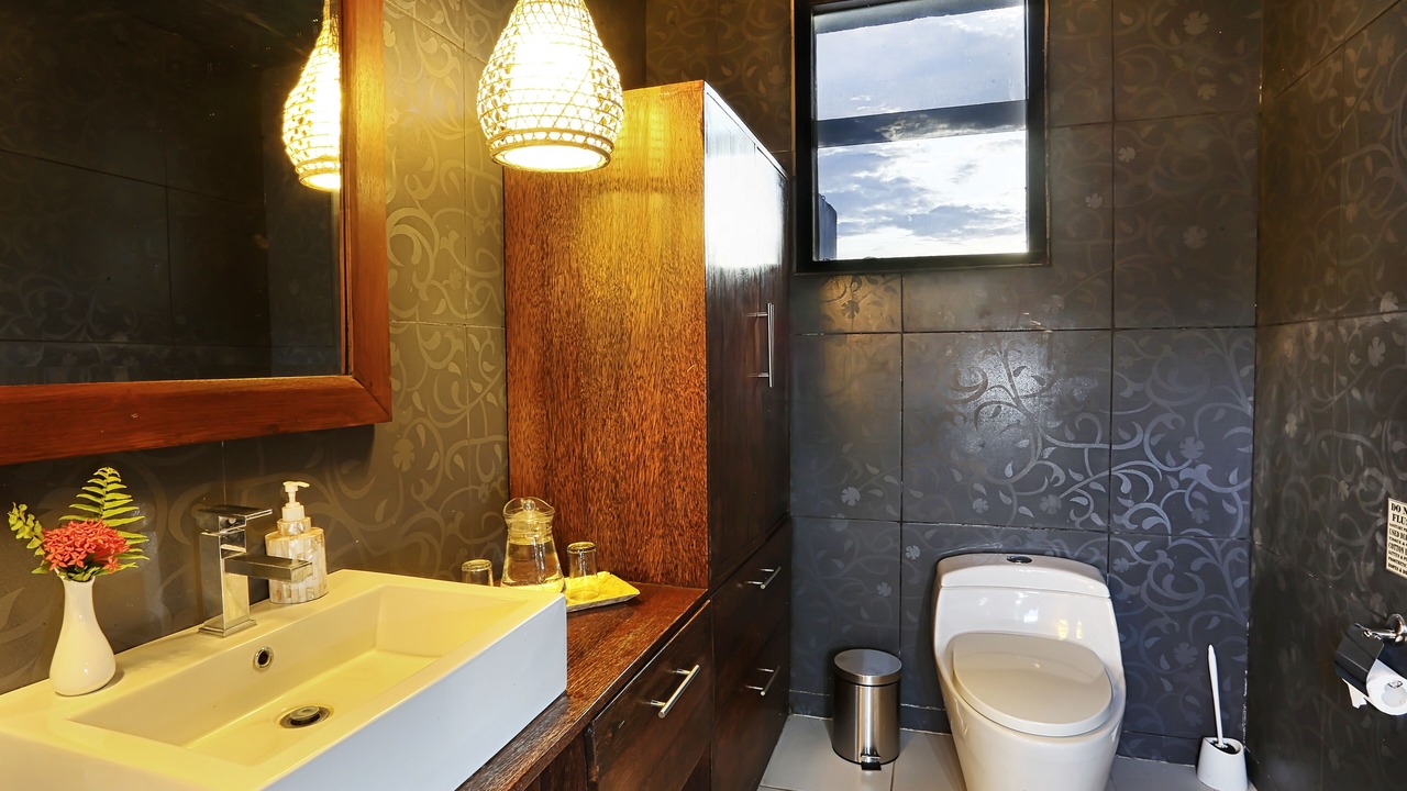Photo of Bathroom in Sunset Road