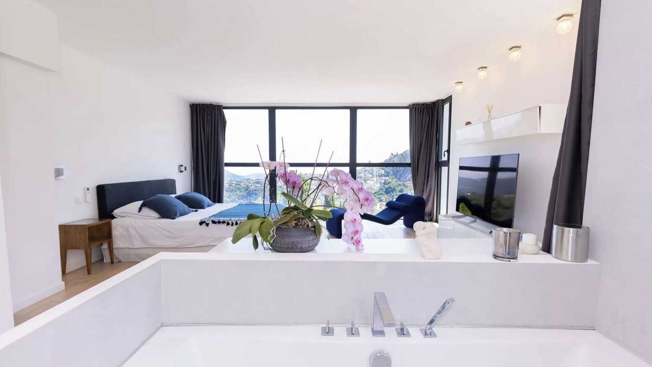Photo of Bedroom in Falicon