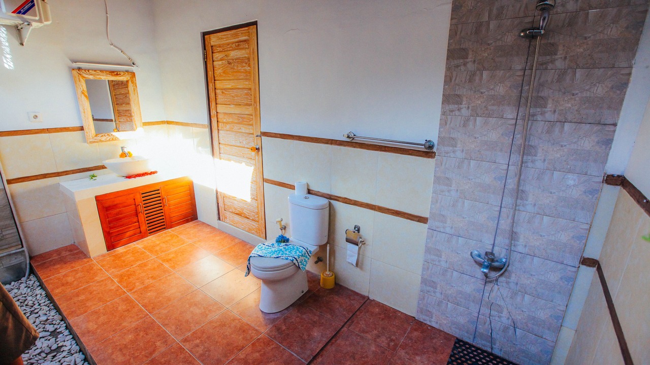 Photo of Bathroom in Sunset Road