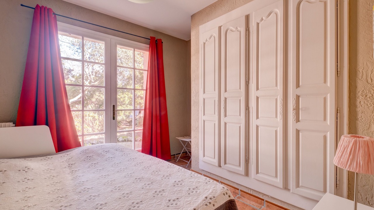 Photo of Bedroom in Bagnols-en-Foret
