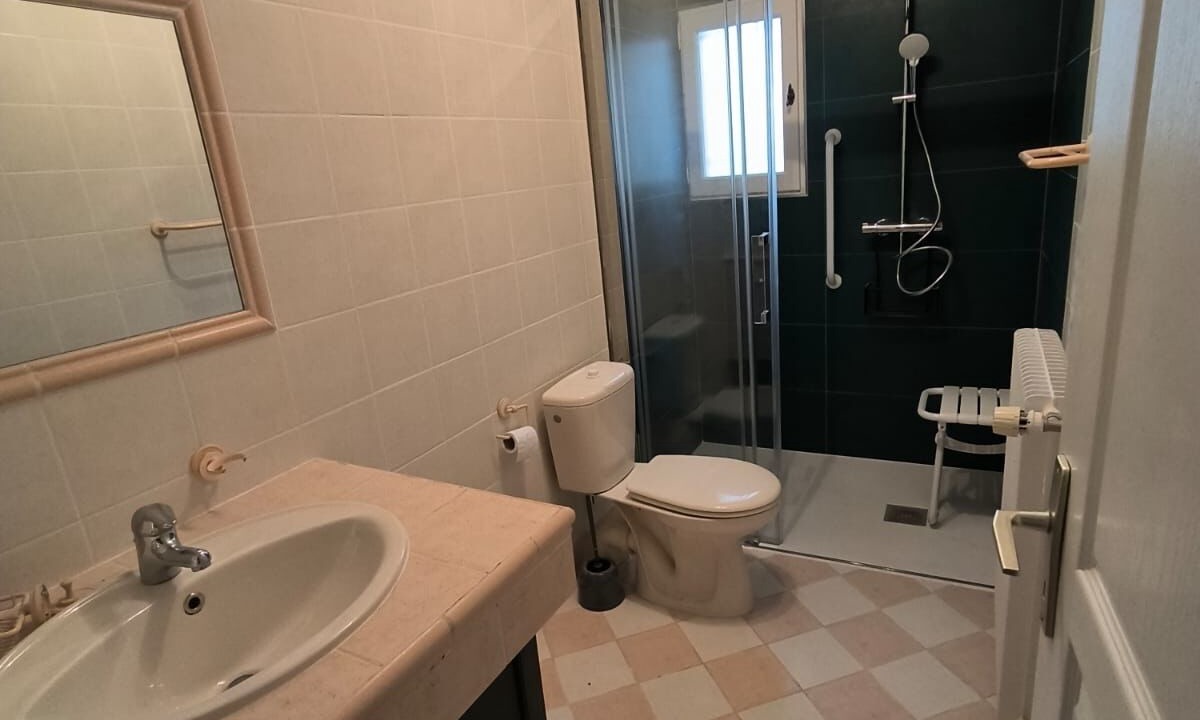 Photo of Bathroom in Bagnols-en-Foret