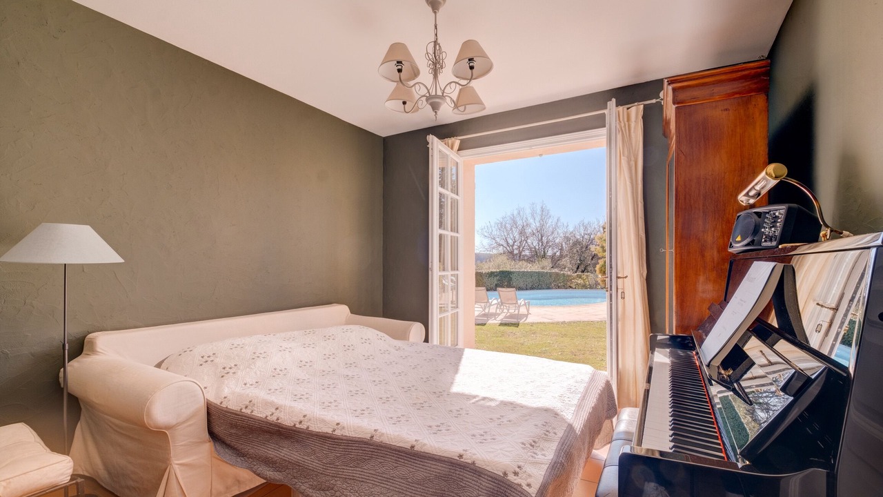 Photo of Bedroom in Bagnols-en-Foret