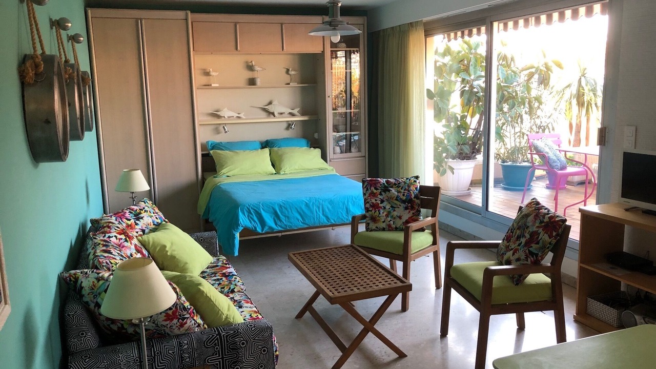 Photo of Bedroom in Jean-Medecin