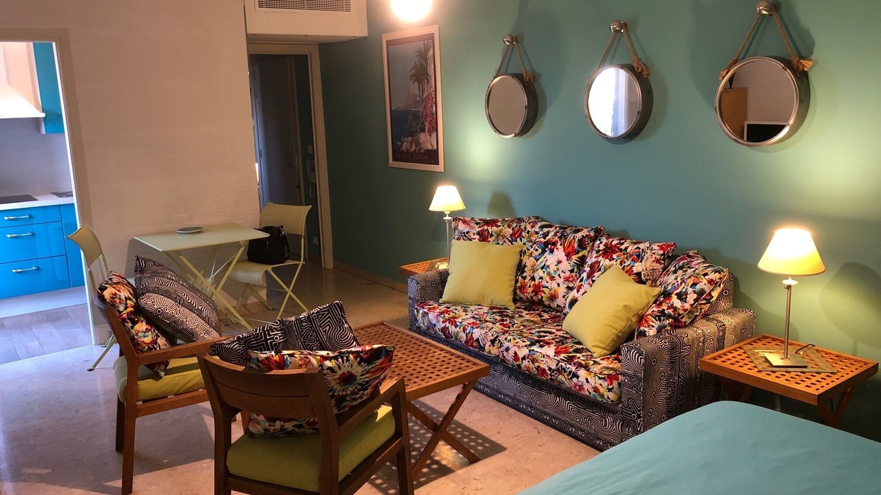 Photo of Livingroom in Jean-Medecin