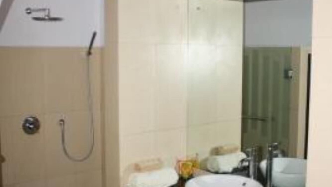 Photo of Bathroom in Bukti