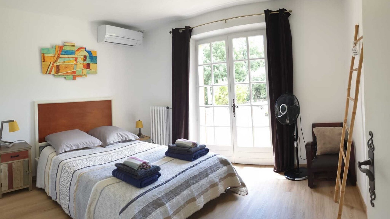 Photo of Bedroom in Chateauneuf-Grasse