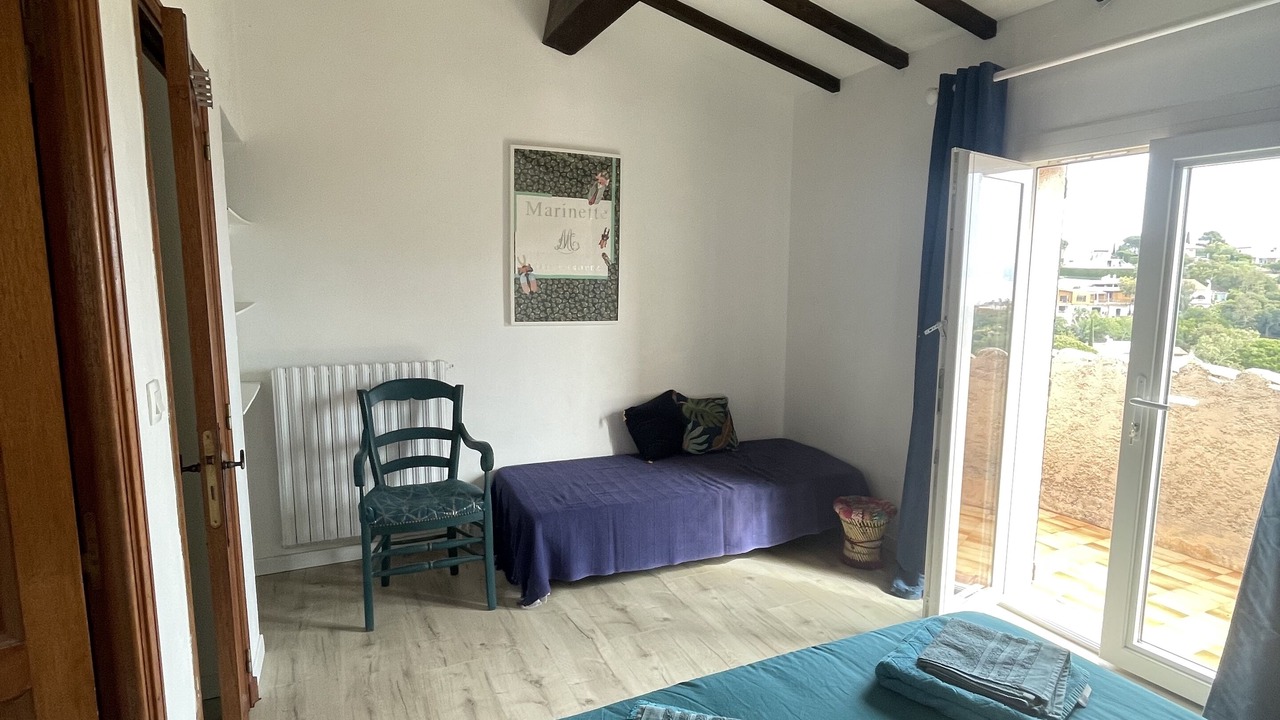 Photo of Bedroom in Saint-Aygulf