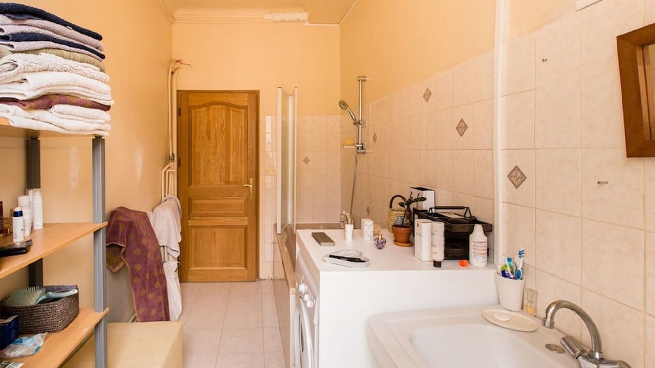 Photo of Bathroom in Liberation