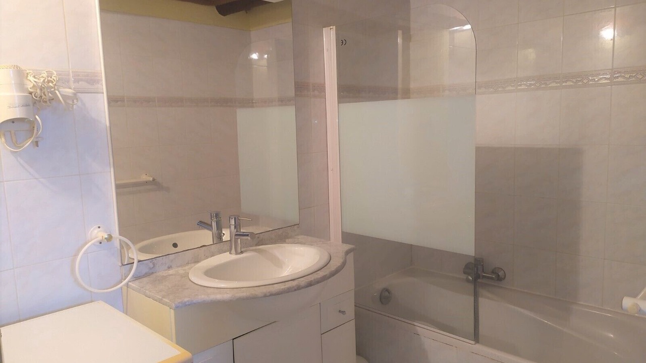 Photo of Bathroom in Bendejun